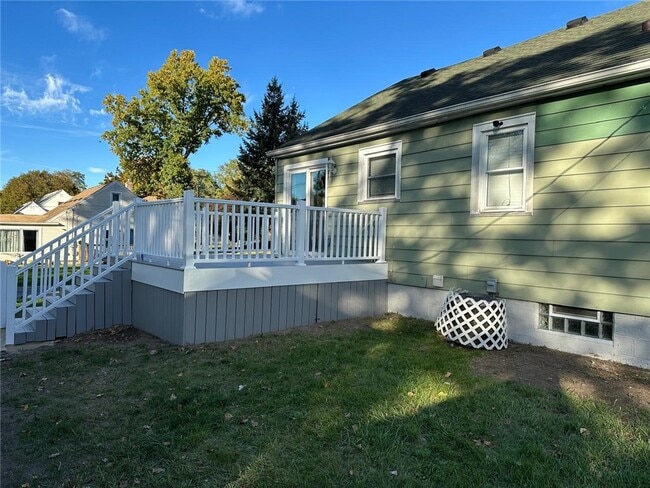 Photo - 139 Bonesteel St