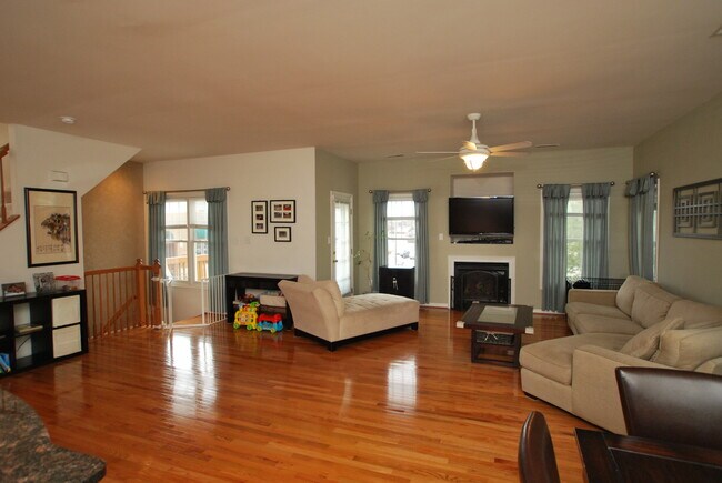 Photo - 686 Heathwalk Mews