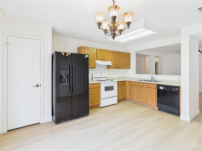 Photo - 6824 Walkup Ln