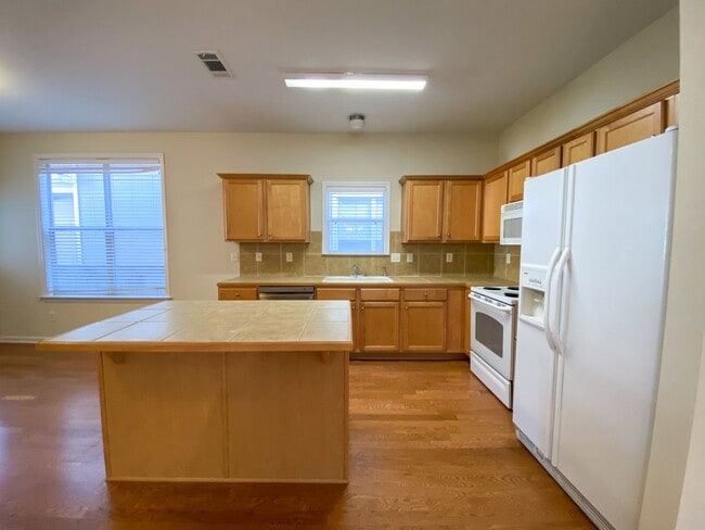 Photo - 3 bedroom 2.5 bathroom in Harbor Town Memphis