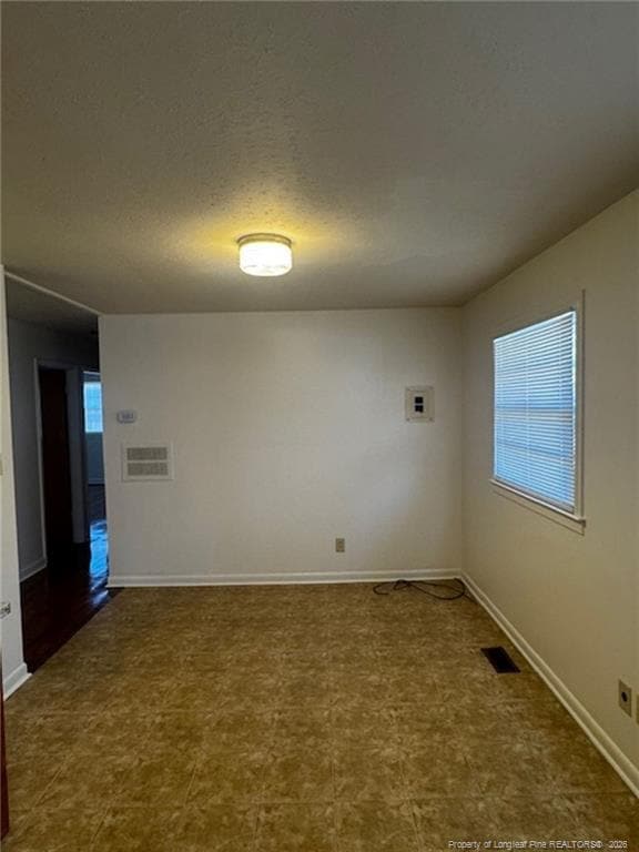 Photo - 1305 E 13th St