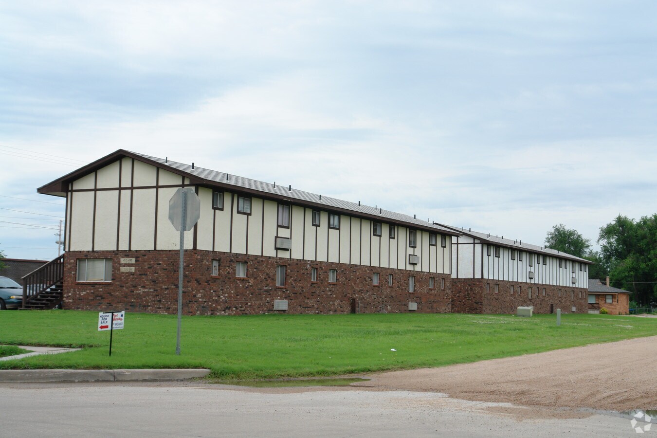 Coventry Apartments - Coventry Apartments