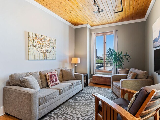 Photo - Fabulous Downtown Asheville Apartment