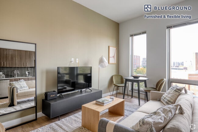 Building Photo - 900 7th St SW Rental