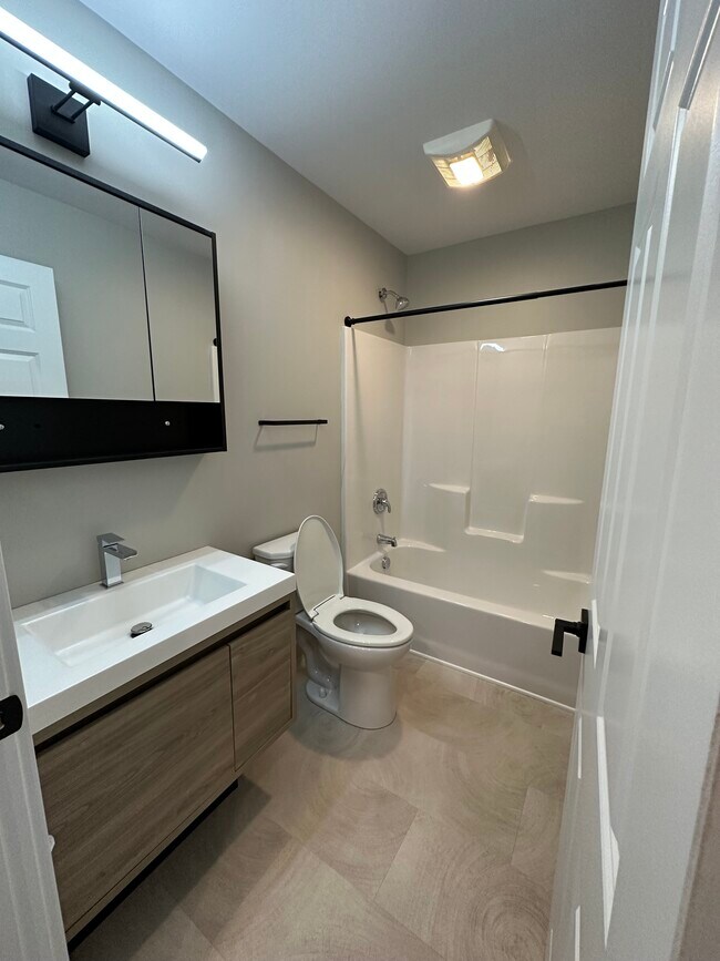 Photo - 4285 Hollywood Blvd Unit 1