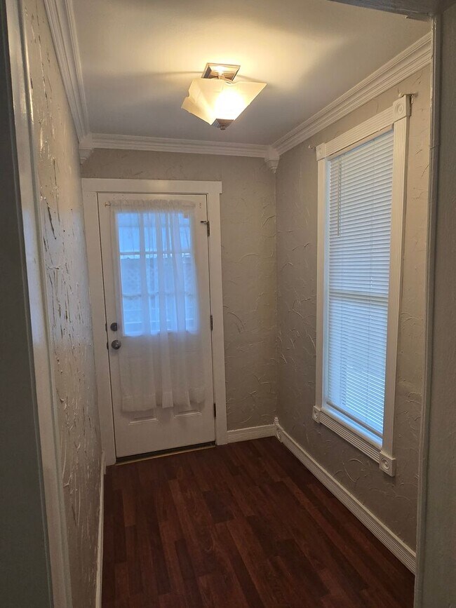 Photo - ***Newly remodeled 2/1*** located in the heart of Mineral Wells, TX minuets from Downtown