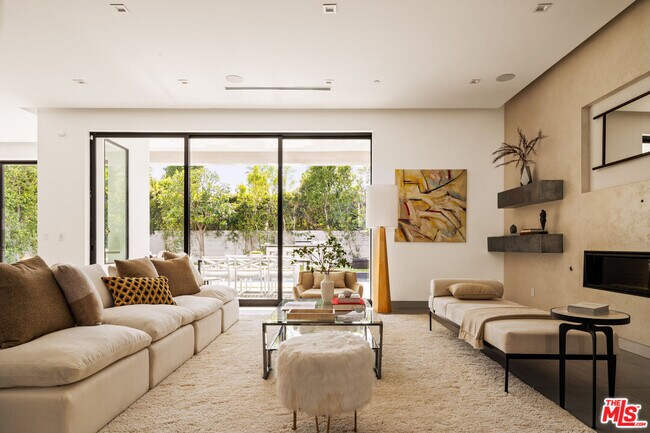 Photo - 4445 Camellia Ave