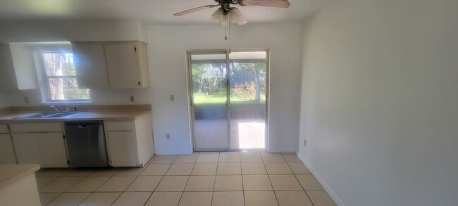 Photo - 495 Fort Smith Blvd