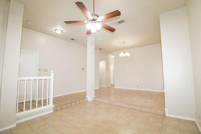 Photo - 3223 Tree Grove Dr