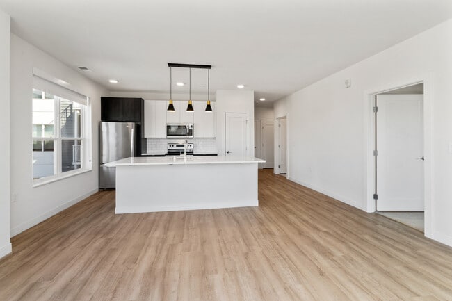 Photo - 5945 6th Ave Unit 307