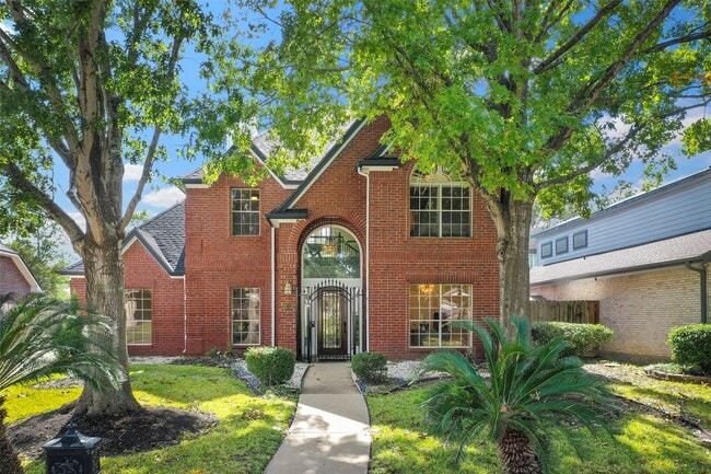 Building Photo - 14311 Islandwoods Dr