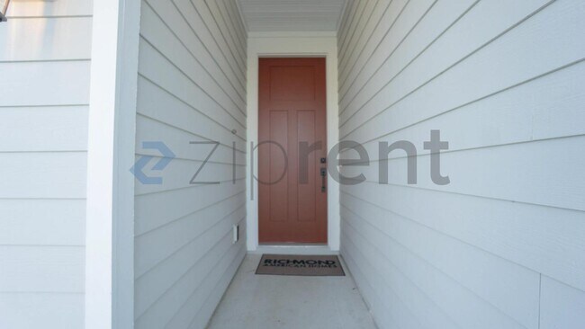 Photo - 5823 Tomahawk Lake Dr