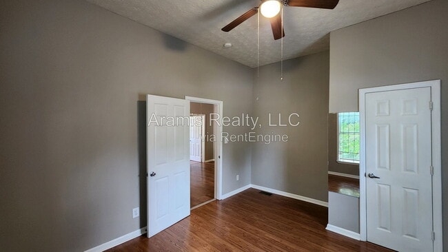 Photo - 129 McDonough Blvd SE