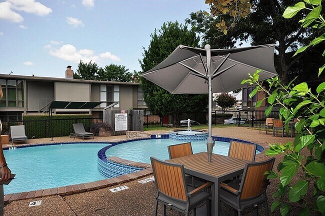 Photo - 5214 Memorial Dr