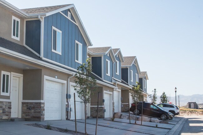 Photo - Gorgeous Townhomes in The Boulders!