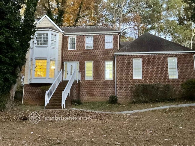 Building Photo - 1361 Willowbrook Dr SW