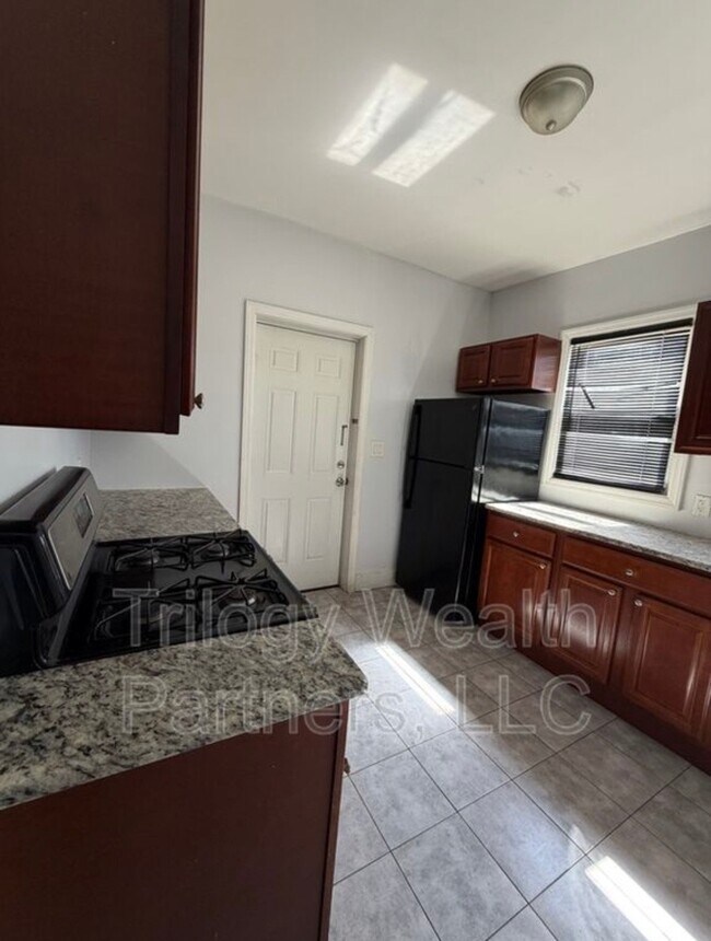 74 Park St Unit 1