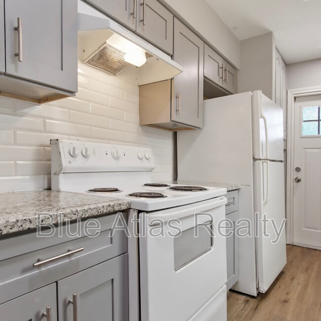 Photo - 412 Arborview Dr
