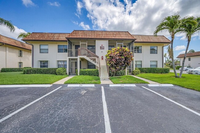 Photo - 7226 Golf Colony Ct Unidad 201 Rental