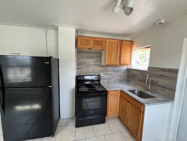 Photo - 1318 SE 7th Ave