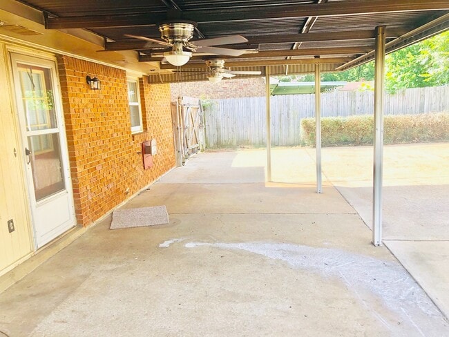 Photo - **4 Bed 2 Bath Located in College Grove ** Call the self showing number to schedule a tour 334-36...