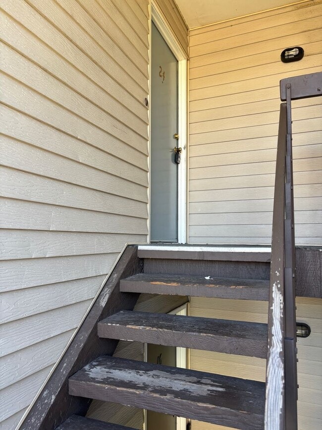 Photo - 1 bedroom, top floor condo!