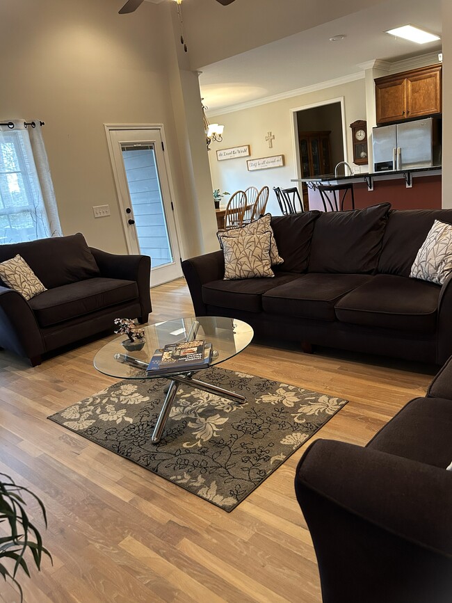 Photo - 442 Stanfield Dr