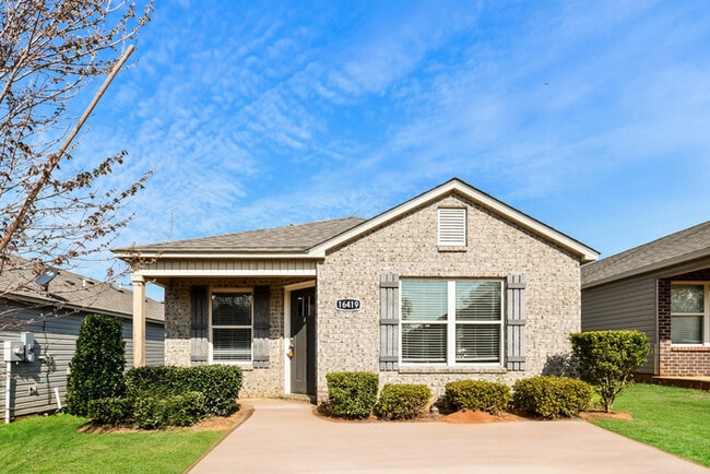 Photo - 16419 Waterbury Ln