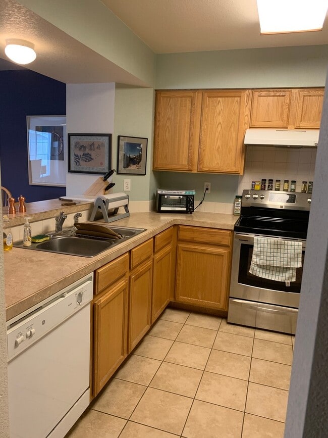 Photo - Beautiful 2 Bedroom, 2.5 Bath Townhome for Rent in Loveland!