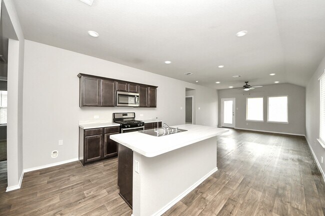 Photo - 16916 Rich Pines Dr