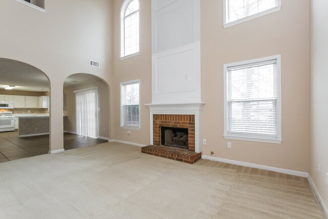 Photo - 1675 Berrywood Way