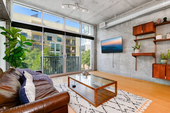 Photo - 1025 Island Ave Unidad 310