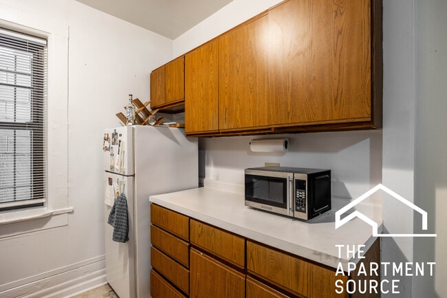 Photo - 1627 N Winchester Ave