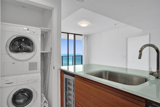 5875 Collins Ave Unit 1803