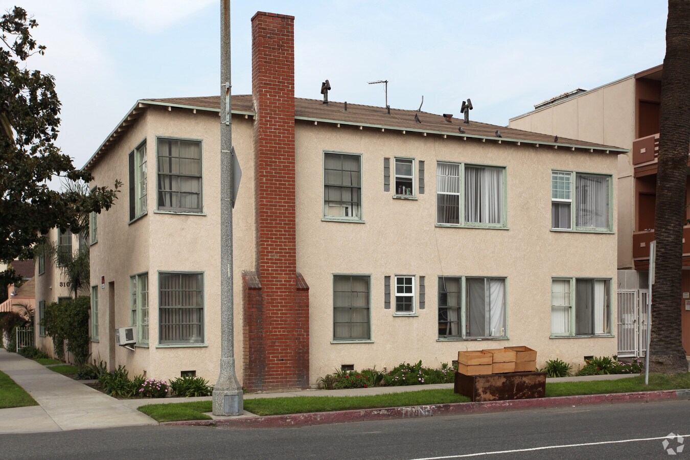 Photo - 310 Lime Ave Apartments