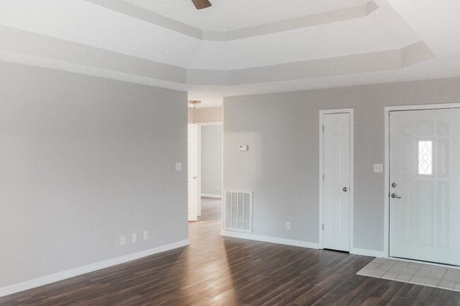 Photo - 3 Bedroom 2 Bathroom Home with Bonus Room