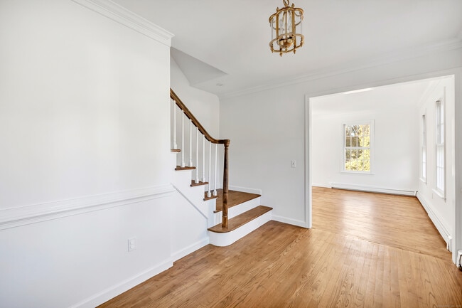 Photo - 41 Butternut Ln