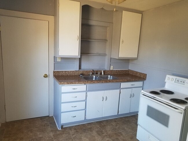 Photo - 1301 W Vine Ave