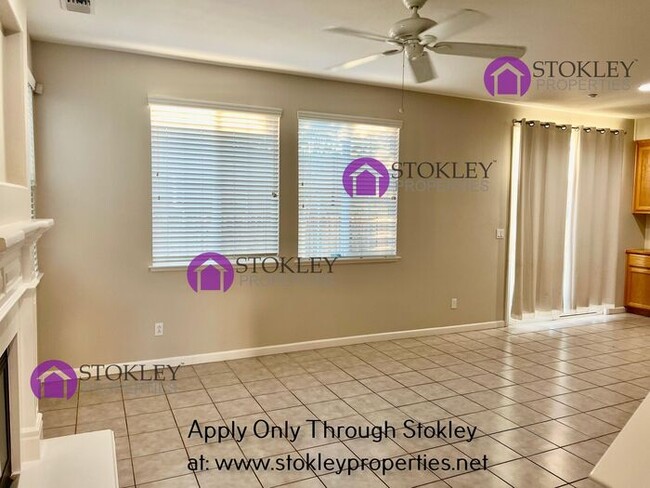 Photo - 1019 Sycamore Ln