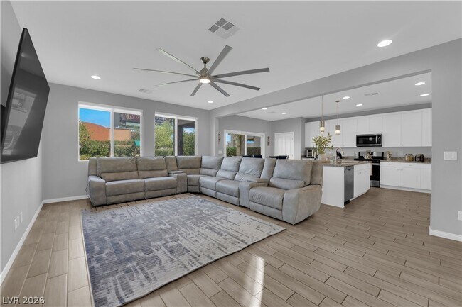 Photo - 3032 Cipro Ave