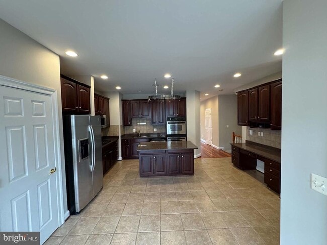 Building Photo - 6912 Witton Cir