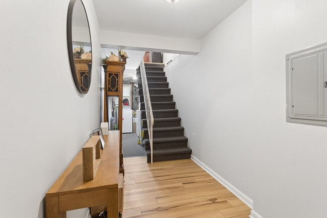Photo - 102 Spruce St Unidad B