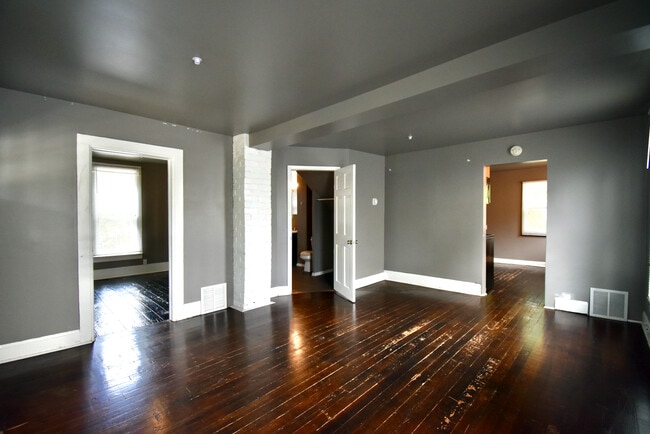 Photo - 1309 6th Ave S