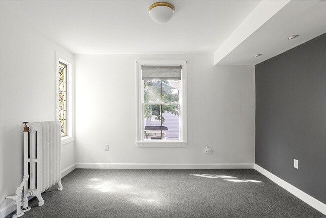 11 Perry St