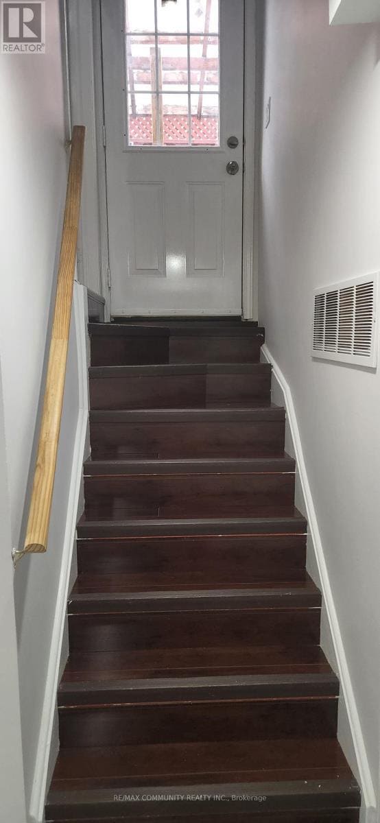 Photo - 24 Sandham Crescent