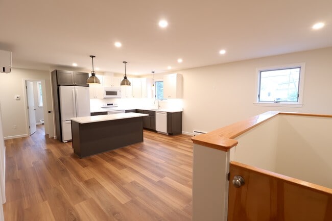 Photo - 6 Bennett Rd Unit A