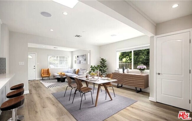Building Photo - 2119 S Curson Ave Rental