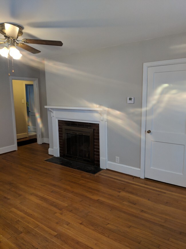 Den - 1570 Hillcrest Blvd Apartment Unit 1