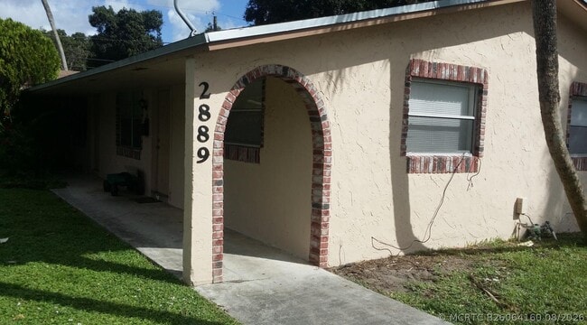 Building Photo - 2889 SW 19th Pl Unit A