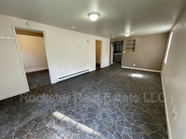 Photo - 9714 E 6th Ave